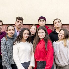 school_280x280_crop_478b24840a