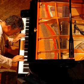 pianistut-marko-tetza_280x280_crop_478b24840a