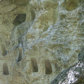 gluhite-kamuni-wikipedia_280x280_crop_478b24840a