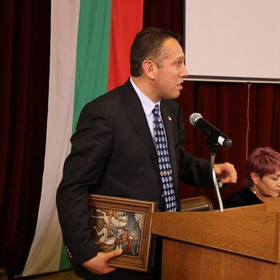ucheni-izsledwat-vzaimodejstwieto_280x280_crop_478b24840a