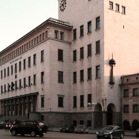 bnb-wikipedia_280x280_crop_478b24840a