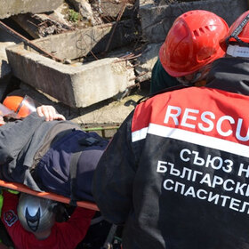 jivej1jivot-spasi-hilqda-ngobg_280x280_crop_478b24840a