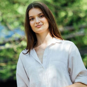 studentka-ot-vtu_280x280_crop_478b24840a