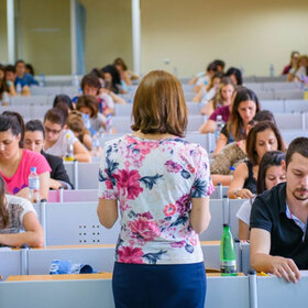studenti-clinica-bg_280x280_crop_478b24840a