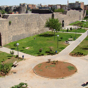 kakva-e-bila-ikonomikata_280x280_crop_478b24840a