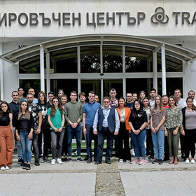 studenti-ot-osem_280x280_crop_478b24840a