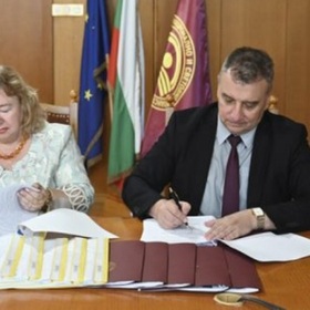 svesht-akademiq-i-unss-studenti-v-qntra-dnes_280x280_crop_478b24840a