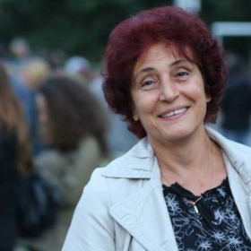 014-emiliq-dvorqnova-zadrugata-678x410-crop-478b24840a_280x280_crop_478b24840a