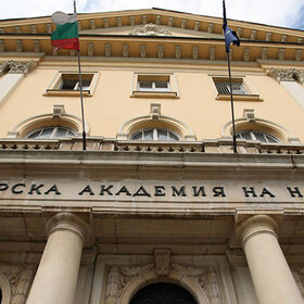 ban-bnr_280x280_crop_478b24840a