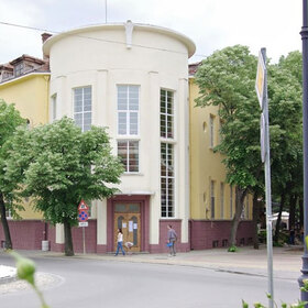 biblioteka-iskra-kazanlak-com_280x280_crop_478b24840a
