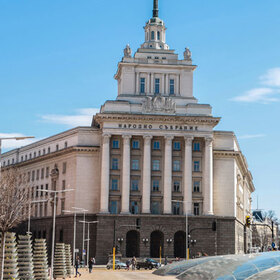 narodno-subranie-stroiinfo-com_280x280_crop_478b24840a