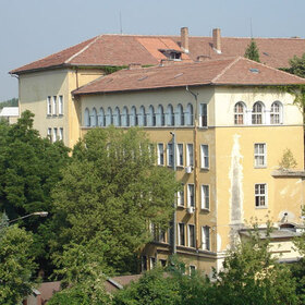 leso-tech-university-wikipedia_280x280_crop_478b24840a