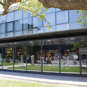 knigarnica-1_280x280_crop_478b24840a