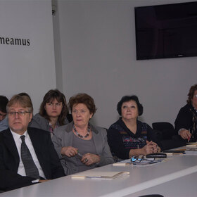 rus-1_280x280_crop_478b24840a