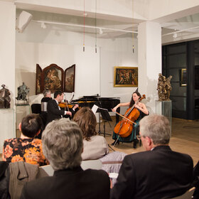 mario-hosen2_280x280_crop_478b24840a