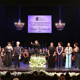 gala-2016_280x280_crop_478b24840a