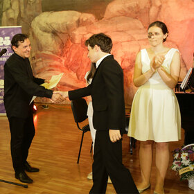 krum1538-1_280x280_crop_478b24840a