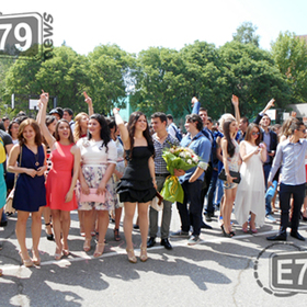 165-abiturienti-web_280x280_crop_478b24840a