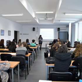 dsc0038-03_280x280_crop_478b24840a