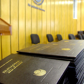 diplom1-011_280x280_crop_478b24840a