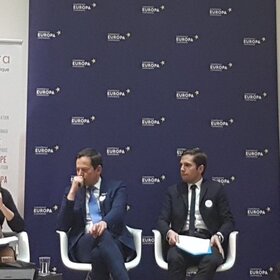 rad1_280x280_crop_478b24840a