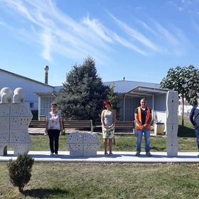 43433842-2321868377841209-947368196636147712-n_280x280_crop_478b24840a