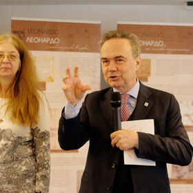 1288258_280x280_crop_478b24840a