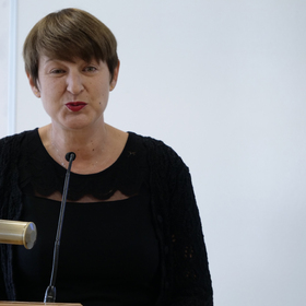 tutor-06_280x280_crop_478b24840a