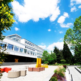 96822959-315170589466817-490881308432531456-n_280x280_crop_478b24840a