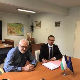 img-0214_280x280_crop_478b24840a