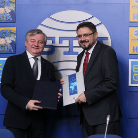 ace-5157_280x280_crop_478b24840a