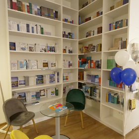 inside1_280x280_crop_478b24840a