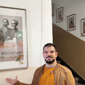 1688118121367_280x280_crop_478b24840a