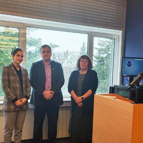 img-c2ed06e6a9889daa1c37d673e7f8e2d5-v_280x280_crop_478b24840a