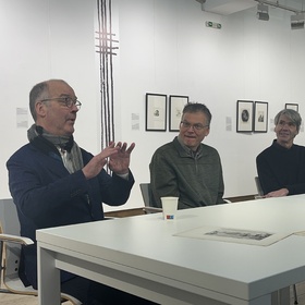 kurator-1_280x280_crop_478b24840a