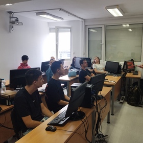 3_280x280_crop_478b24840a