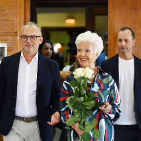 1_280x280_crop_478b24840a