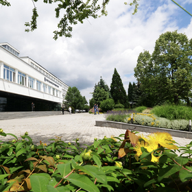 1822742-copy_280x280_crop_478b24840a