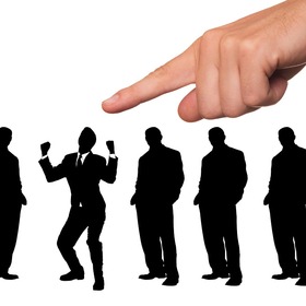 business-2584713-1920_280x280_crop_478b24840a