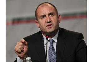 rumen-radev_300x200_crop_478b24840a