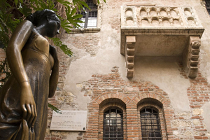 romeo-juliet-bultimes-com_300x200_crop_478b24840a