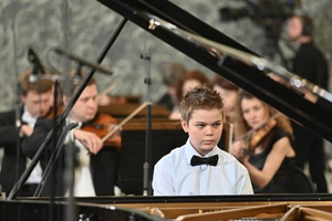 ivajlo-vasilev-ploshtad-slavejkov_300x200_crop_478b24840a