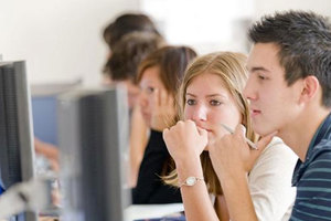studenti-systezanie-bgnes_300x200_crop_478b24840a