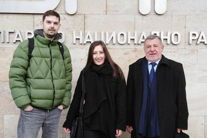 vuzpitanici-na-prof-dragostinov-duma_300x200_crop_478b24840a