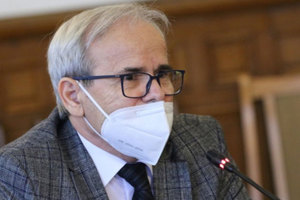 prof-iliq-giudjenov_300x200_crop_478b24840a