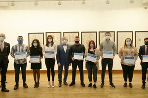 13-studenti-sas-stipendii_300x200_crop_478b24840a
