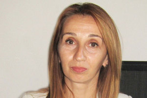 elvira-hristova_300x200_crop_478b24840a