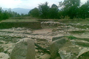 pastiros-antichen-grad-wikipedia_300x200_crop_478b24840a