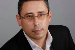 boiko-petev-cross_300x200_crop_478b24840a
