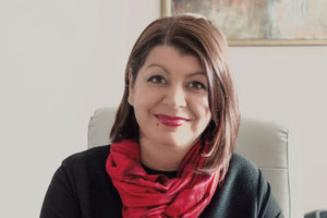 nina-naidenova-ninanaidenova-com_300x200_crop_478b24840a